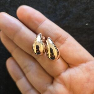 Beautiful Solid 18k Pink/Rose Gold Chunky Teardrop Styd Earrings